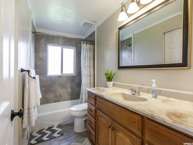 317 W 2300 S, Clearfield, UT 84015 — photo 12
