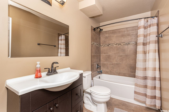 5271 S 2775 W #C, Roy, UT 84067 — photo 11