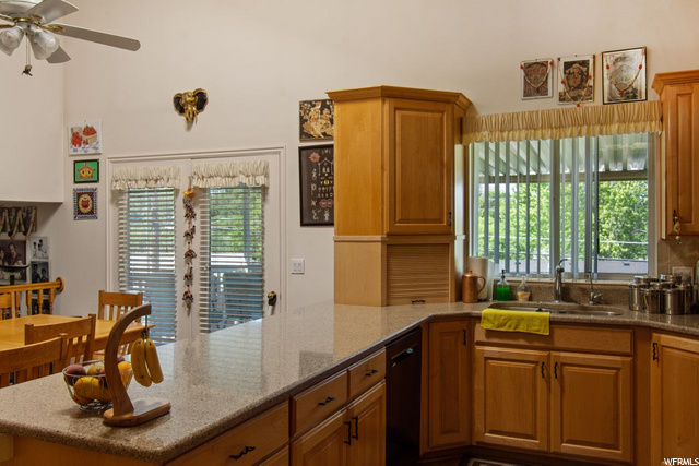 4555 Jefferson Ave, Ogden, UT 84403 — photo 8