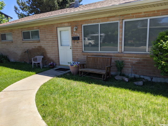9956 S Aster Ln E, Sandy, UT 84094 — photo 3
