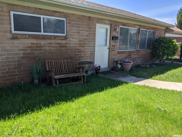 9956 S Aster Ln E, Sandy, UT 84094 — photo 2