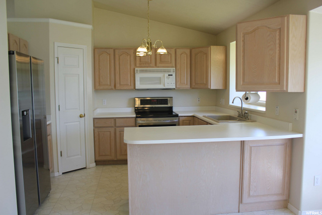 1460 N 1100 E, Layton, UT 84040 — photo 3
