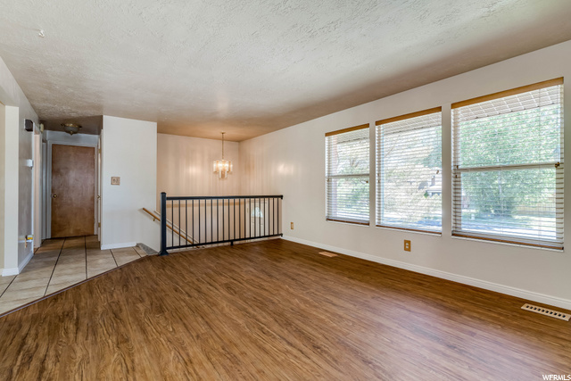 6043 S 2900 W, Roy, UT 84067 — photo 5
