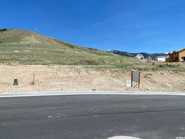 626 N High View Dr Dr E #121, Hyde Park, UT 84318 — photo 3