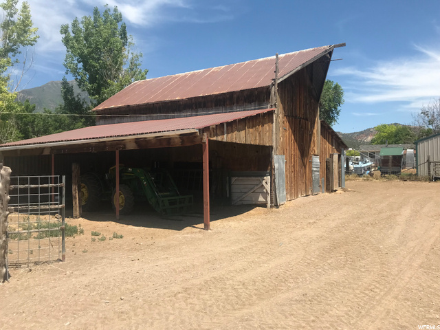 638 N 300 E, Nephi, UT 84648 — photo 4