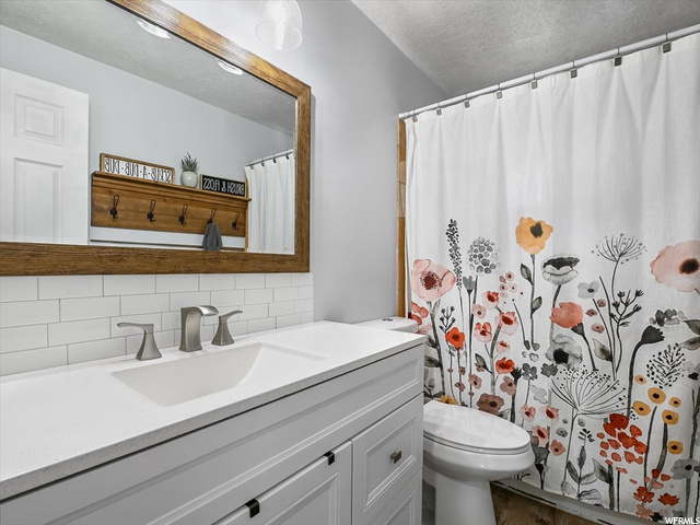 Upstairs Bath