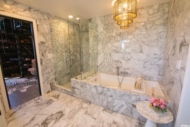 Timeless Shower Suite