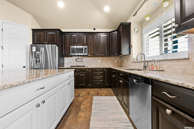 3518 W Cranefield Rd, Clinton, UT 84015 — photo 8