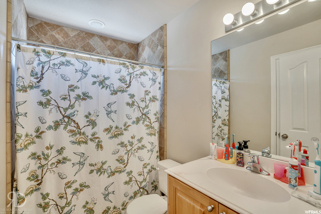 748 S 600 E, Layton, UT 84041 — photo 12