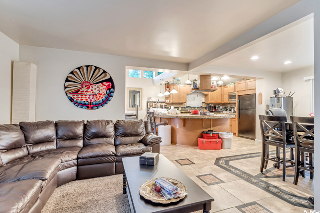 178 E Mountain View Dr S, Murray, UT 84107 — photo 4