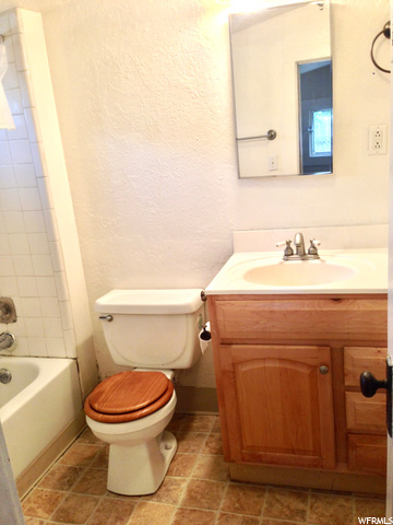 406 Park Ave, Logan, UT 84321 — photo 9