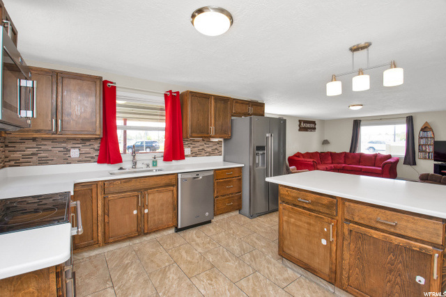 117 W 600 N, Tremonton, UT 84337 — photo 12