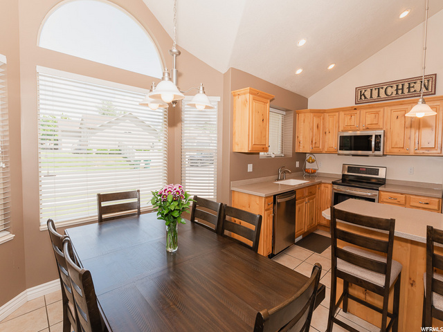 306 E 1500 N, Layton, UT 84041 — photo 9