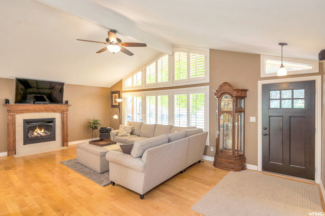 10235 S Vilas Dr E, Sandy, UT 84092 — photo 4