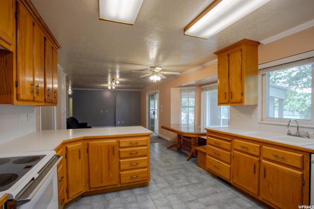 278 E Shepard Ln, Kaysville, UT 84037 — photo 8