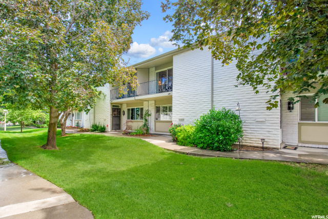 4885 S 1690 E, Holladay, UT 84117 — photo 2