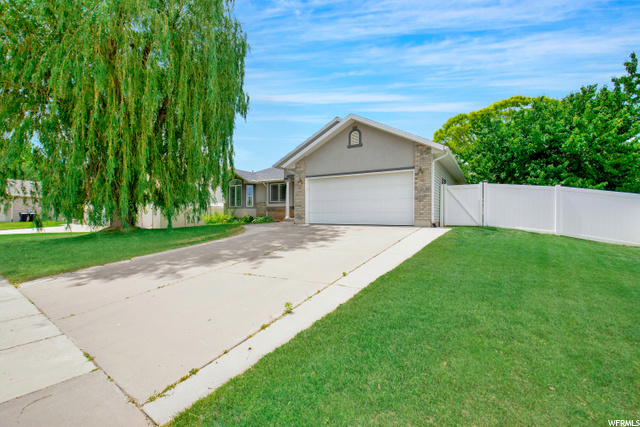 1967 E Cedar Loop Dr, South Weber, UT 84405 — photo 2