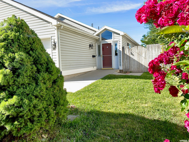 256 E Elm St, Murray, UT 84107 — photo 2