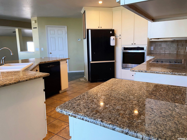 256 E Elm St, Murray, UT 84107 — photo 8