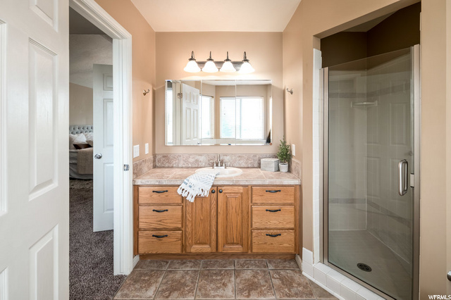 1216 E Antelope Dr, Layton, UT 84040 — photo 9