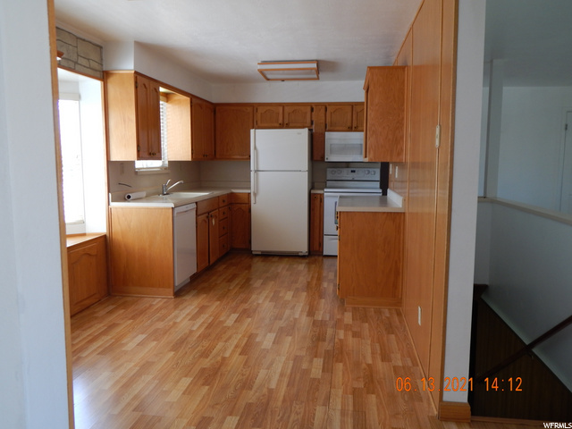 648 E 100 S, Price, UT 84501 — photo 7