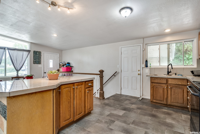 2575 W 4800 S, Roy, UT 84067 — photo 8