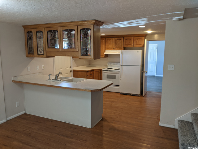 Kitchen 2