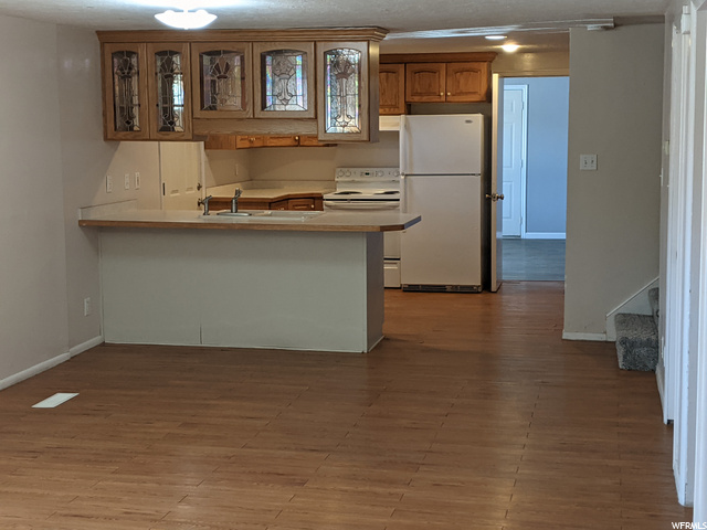 Apartment Kitchen