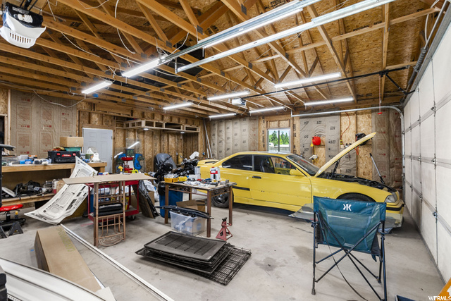 accessory 3 car garage