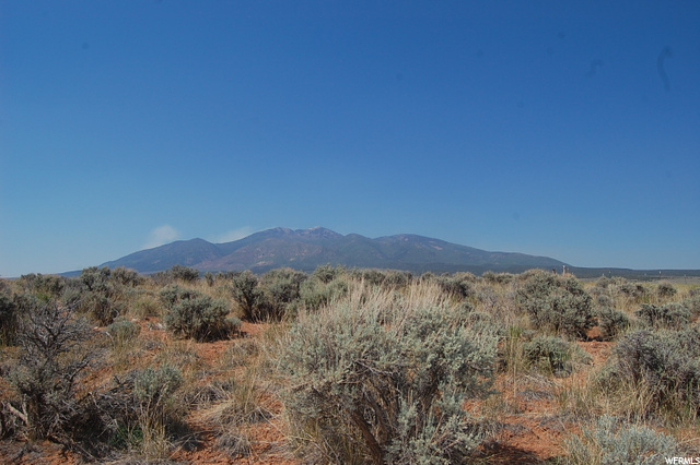 85 E Markle #B, La Sal, UT 84530 — photo 5