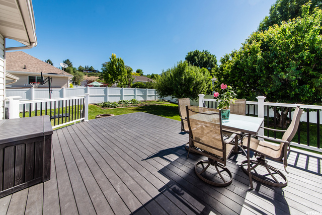 398 S 700 E, River Heights, UT 84321 — photo 4