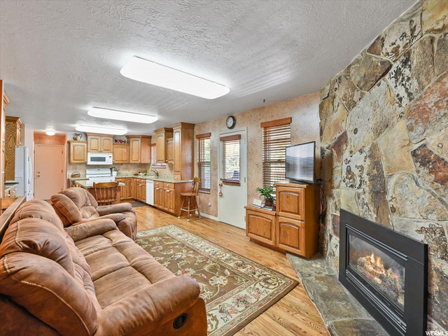11516 S 1380 E, Sandy, UT 84092 — photo 8