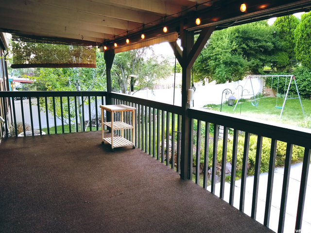 Large back deck faces north, out of the hot sun