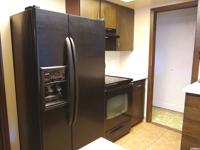 Fridge stays!