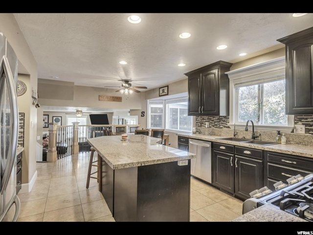 4836 Pole Patch Dr, Pleasant View, UT 84414 — photo 6