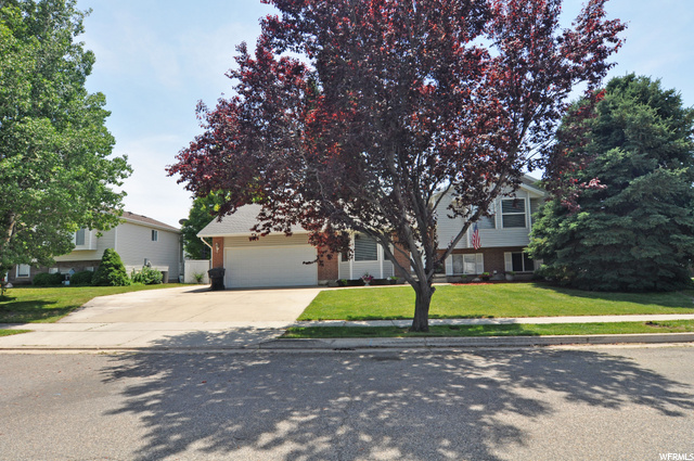 929 W 2075 N, Clearfield, UT 84015 — photo 2