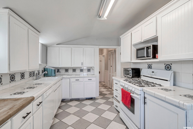 440 N 400 E, Pleasant Grove, UT 84062 — photo 9