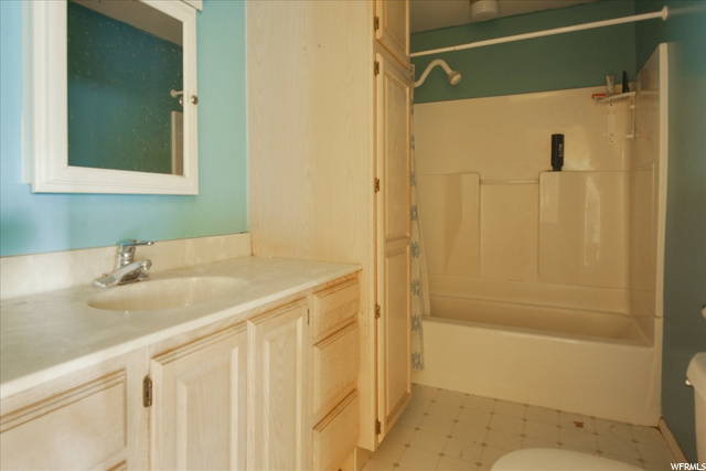 61 W Main St, Wellsville, UT 84339 — photo 5