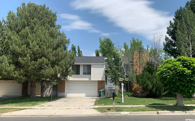 1611 E Edgecliff Dr, Sandy, UT 84092 — photo 2