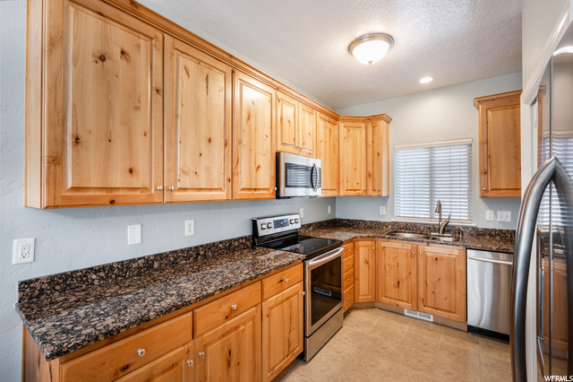 582 E Normandy Loop Ln, Draper, UT 84020 — photo 8