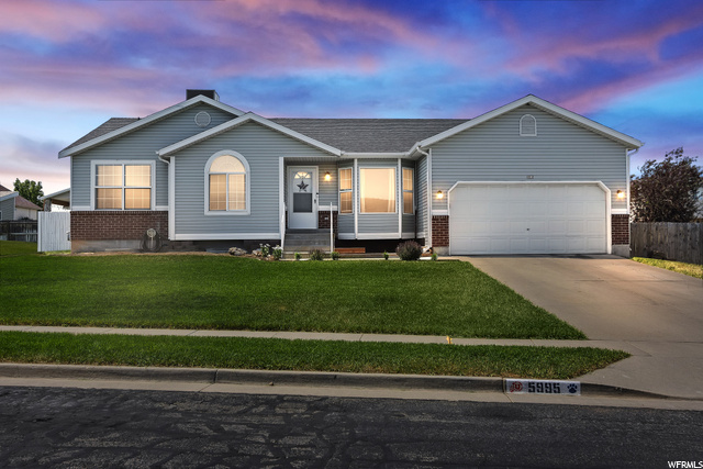 5995 W Fox River Ln S, Salt Lake City, UT 84118
