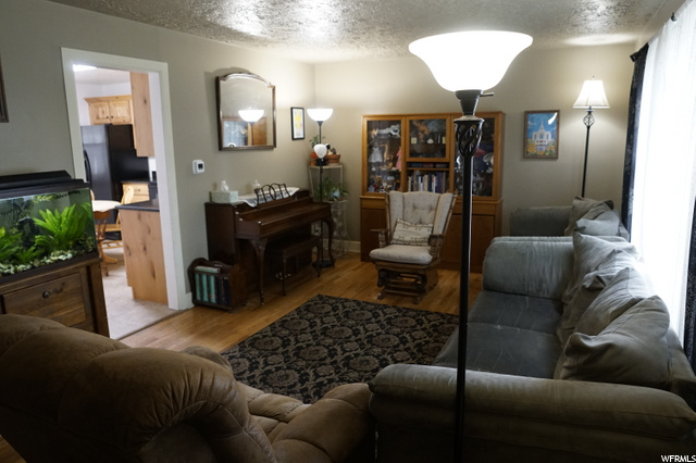 1004 3 Rd St, Ogden, UT 84404 — photo 4