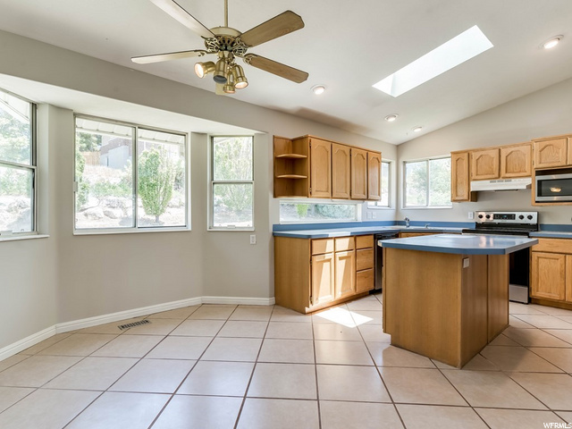 1437 E 2500 N, Layton, UT 84040 — photo 5