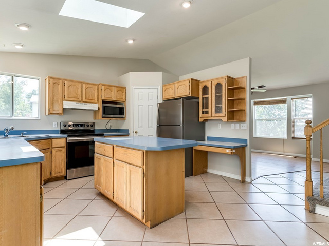 1437 E 2500 N, Layton, UT 84040 — photo 6