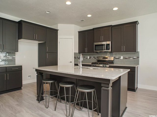 324 S 600 W, Centerville, UT 84014 — photo 7