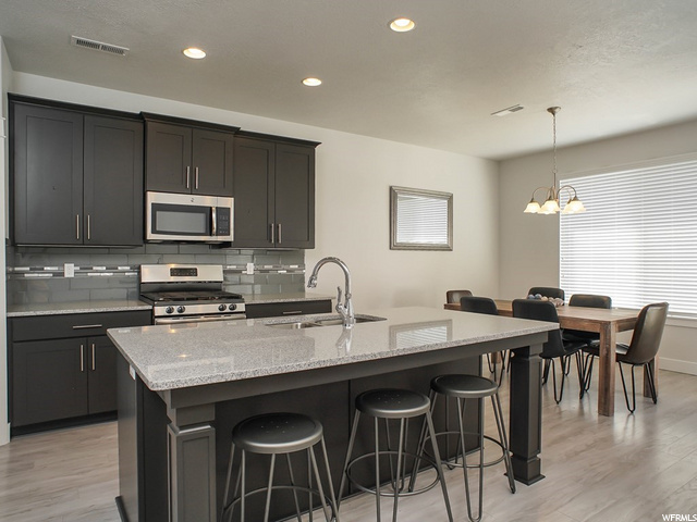 324 S 600 W, Centerville, UT 84014 — photo 8