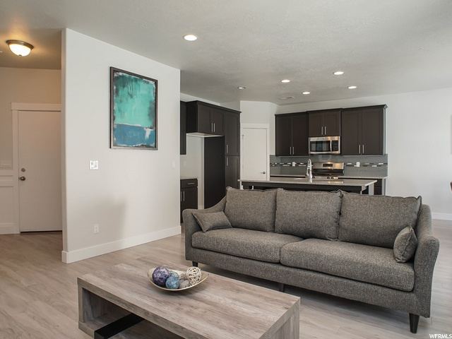 324 S 600 W, Centerville, UT 84014 — photo 6