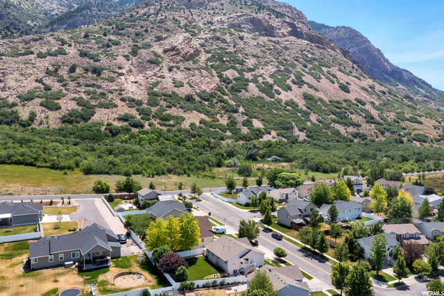 1084 E Canfield Dr, Ogden, UT 84404 — photo 7