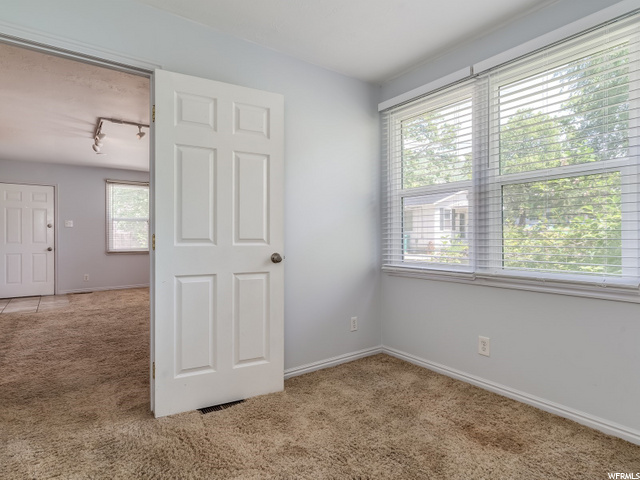 3854 Grandview Dr, Ogden, UT 84403 — photo 9