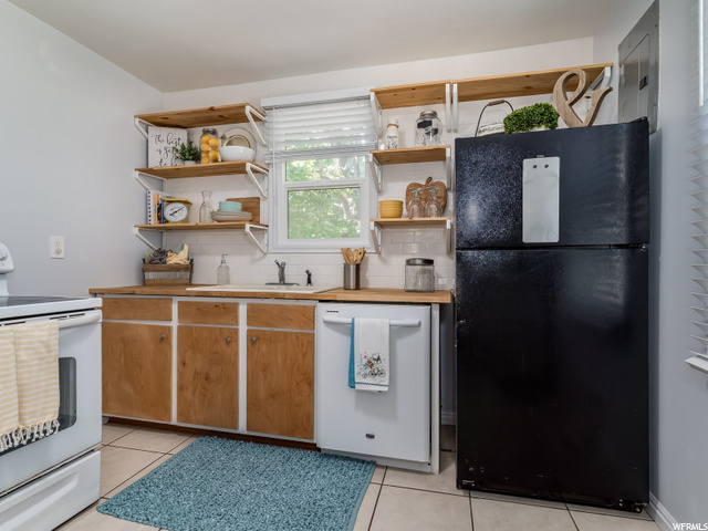 3854 Grandview Dr, Ogden, UT 84403 — photo 4